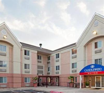 фото отеля Candlewood Suites South Austin