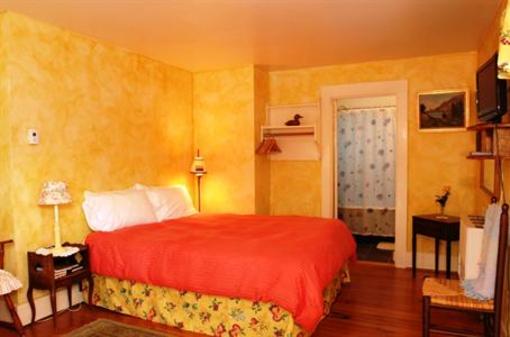 фото отеля The Secret Garden Inn
