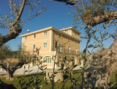 фото отеля Hotel Villa Michelangelo Citta Sant'Angelo