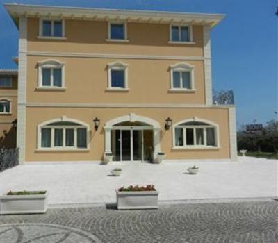 фото отеля Hotel Villa Michelangelo Citta Sant'Angelo
