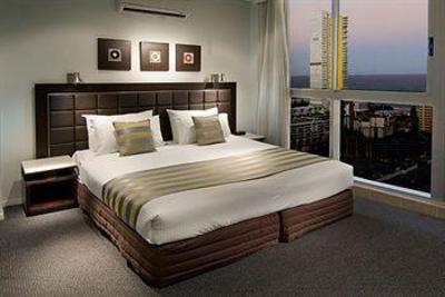 фото отеля Meriton Serviced Apartments - Broadbeach