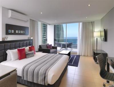 фото отеля Meriton Serviced Apartments - Broadbeach