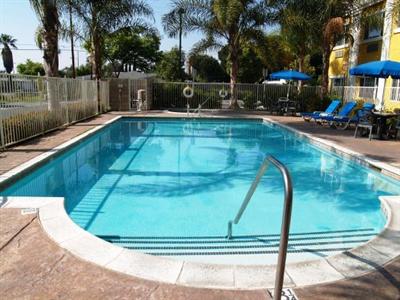 фото отеля Holiday Inn Express Garden Grove