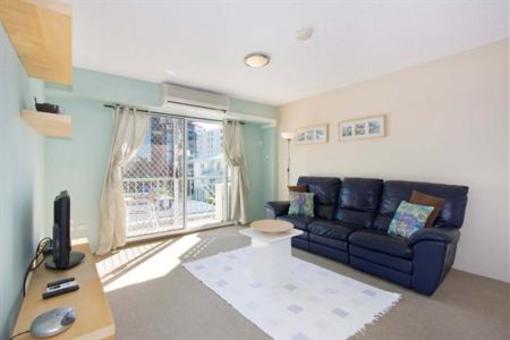 фото отеля Raffles Royale Apartments Gold Coast