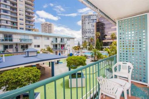 фото отеля Raffles Royale Apartments Gold Coast
