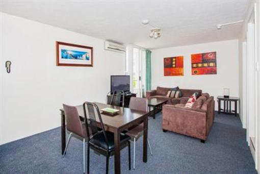 фото отеля Raffles Royale Apartments Gold Coast