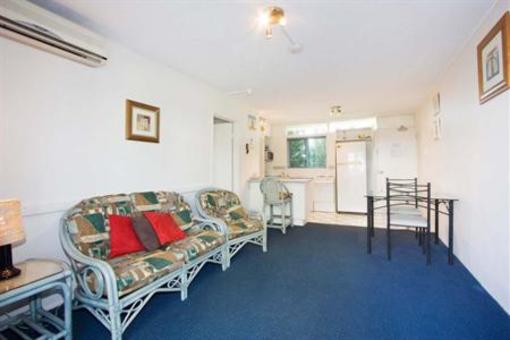 фото отеля Raffles Royale Apartments Gold Coast