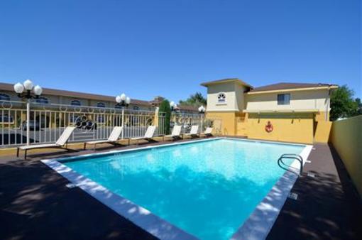 фото отеля BEST WESTERN Bishop Holiday Spa Lodge