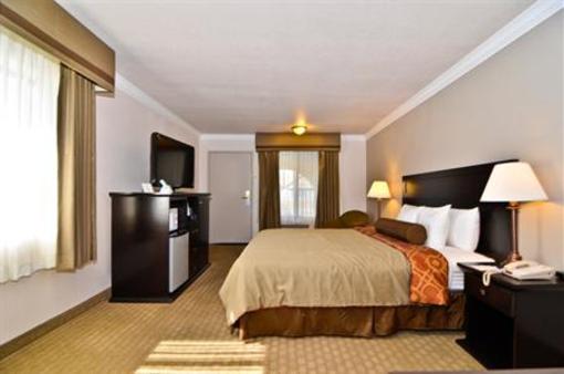 фото отеля BEST WESTERN Bishop Holiday Spa Lodge