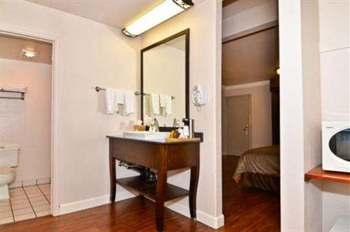фото отеля BEST WESTERN Bishop Holiday Spa Lodge