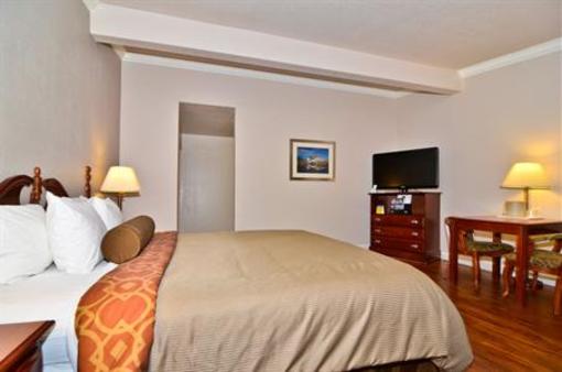 фото отеля BEST WESTERN Bishop Holiday Spa Lodge