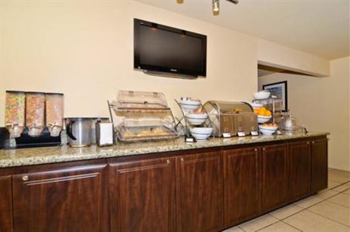 фото отеля BEST WESTERN Bishop Holiday Spa Lodge