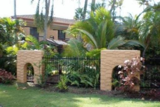 фото отеля Oasis Inn Cairns