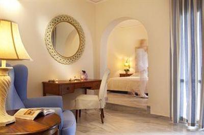 фото отеля Yria Hotel Resort
