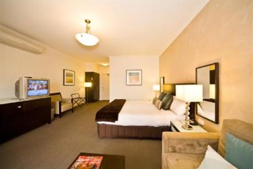 фото отеля Best Western Plus Hovell Tree Inn