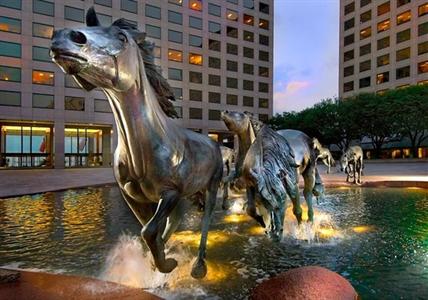 фото отеля Hampton Inn Dallas / Irving / Las Colinas