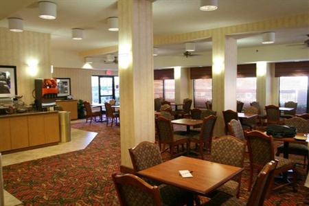 фото отеля Hampton Inn Dallas / Irving / Las Colinas