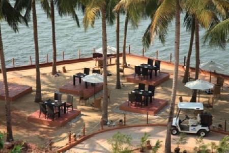 фото отеля Cambay Palm Lagoon Resort Kollam