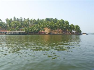 фото отеля Cambay Palm Lagoon Resort Kollam