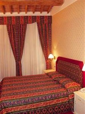 фото отеля Hotel La Locanda Volterra