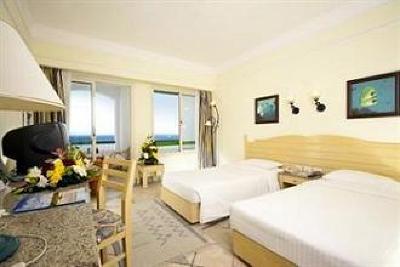 фото отеля Coral Beach Rotana Resort Tiran Hotel