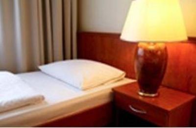 фото отеля Olivaer Apart Hotel am Kurfuerstendamm