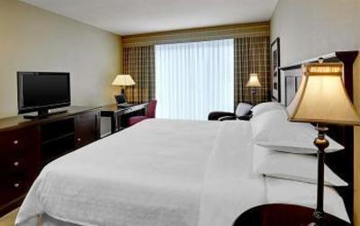 фото отеля Sheraton Gateway Hotel Toronto Airport