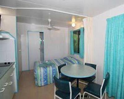 фото отеля Kurrimine Beach Holiday Park