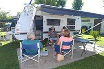 фото отеля Kurrimine Beach Holiday Park