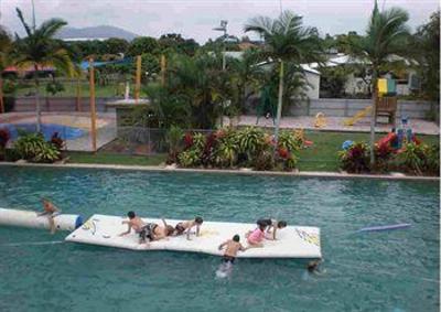 фото отеля Kurrimine Beach Holiday Park