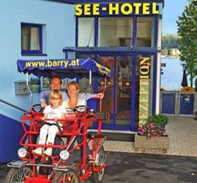 фото отеля Hotel Barry Memle