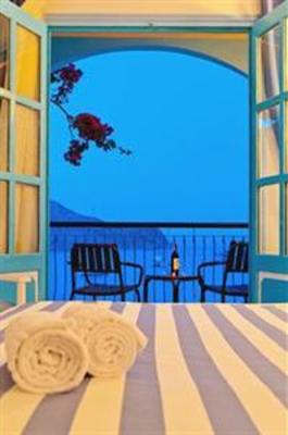 фото отеля Pedi Beach Hotel Symi