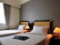 Santa Grand Hotel Aljunied