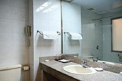 фото отеля Yuquan Simpson Hotel