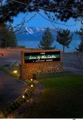 фото отеля Inn by the Lake