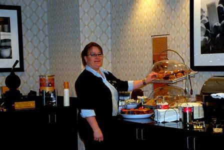 фото отеля Hampton Inn & Suites by Hilton Lethbridge