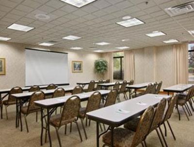 фото отеля Wingate by Wyndham Schaumburg/Convention Center