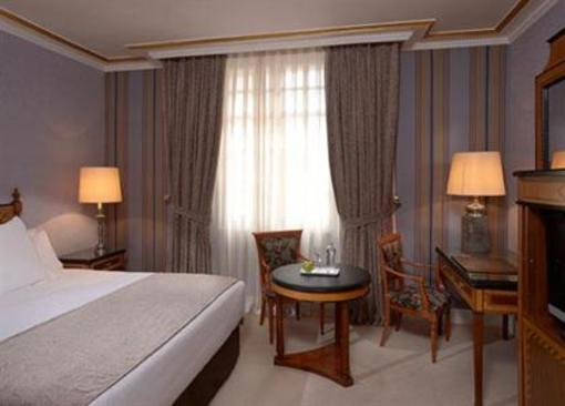 фото отеля Hotel de la Reconquista