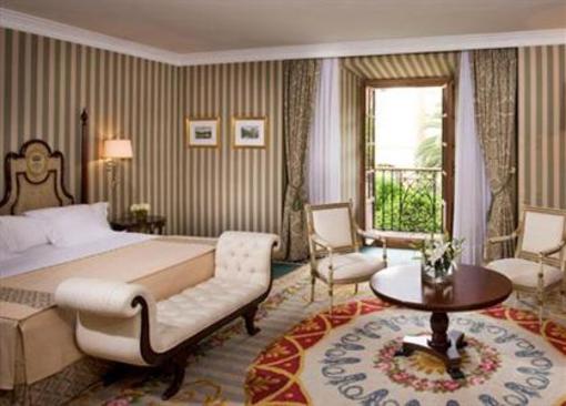 фото отеля Hotel de la Reconquista