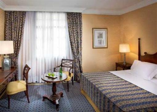 фото отеля Hotel de la Reconquista