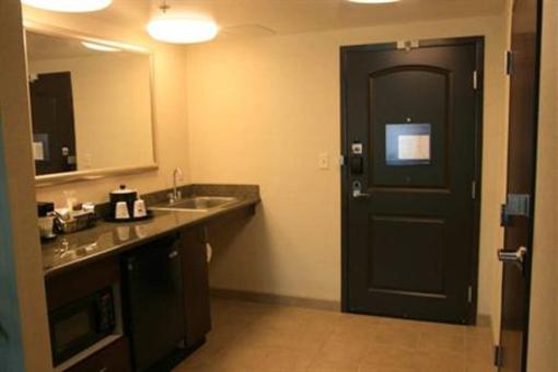 фото отеля Hampton Inn & Suites Syracuse Erie Blvd/I-690