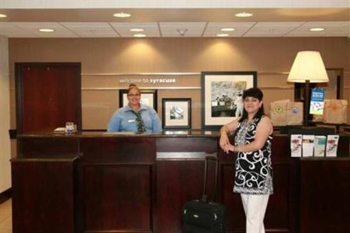фото отеля Hampton Inn & Suites Syracuse Erie Blvd/I-690