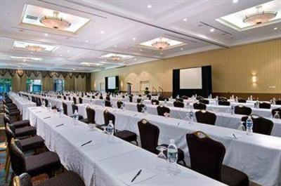 фото отеля Hilton Charlotte University Place
