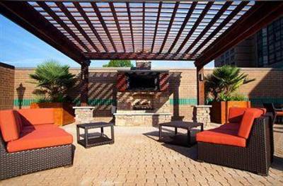 фото отеля Hilton Charlotte University Place