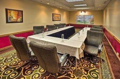 фото отеля Brookfield Suites Hotel