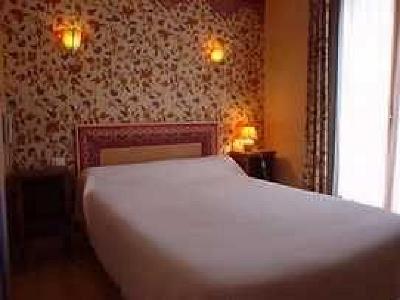 фото отеля Beaune Hotel