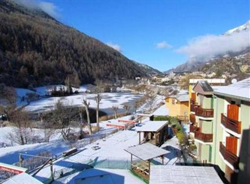 фото отеля La Lauzetane Hotel Le-Lauzet-Ubaye