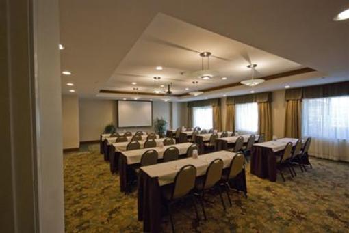 фото отеля Staybridge Suites Wilmington - Brandywine Valley