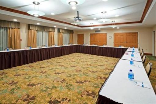фото отеля Staybridge Suites Wilmington - Brandywine Valley