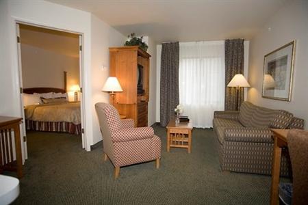 фото отеля Staybridge Suites Madison East